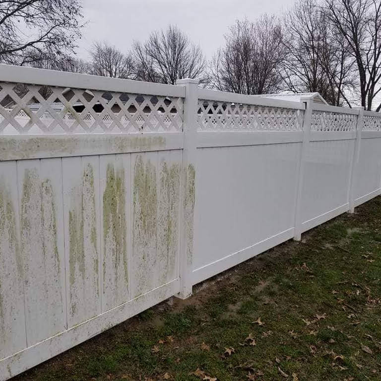 Fence Cleaning by USA Washers