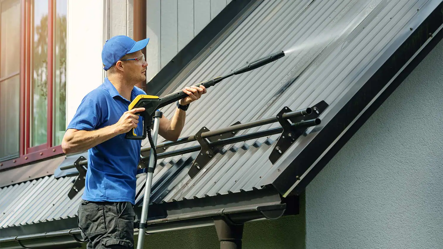 Roof Cleaning by USA Washers